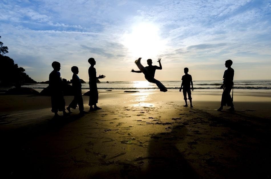 Capoeira Roda near the beach by Capoeirasta | Brazil Travel Guide