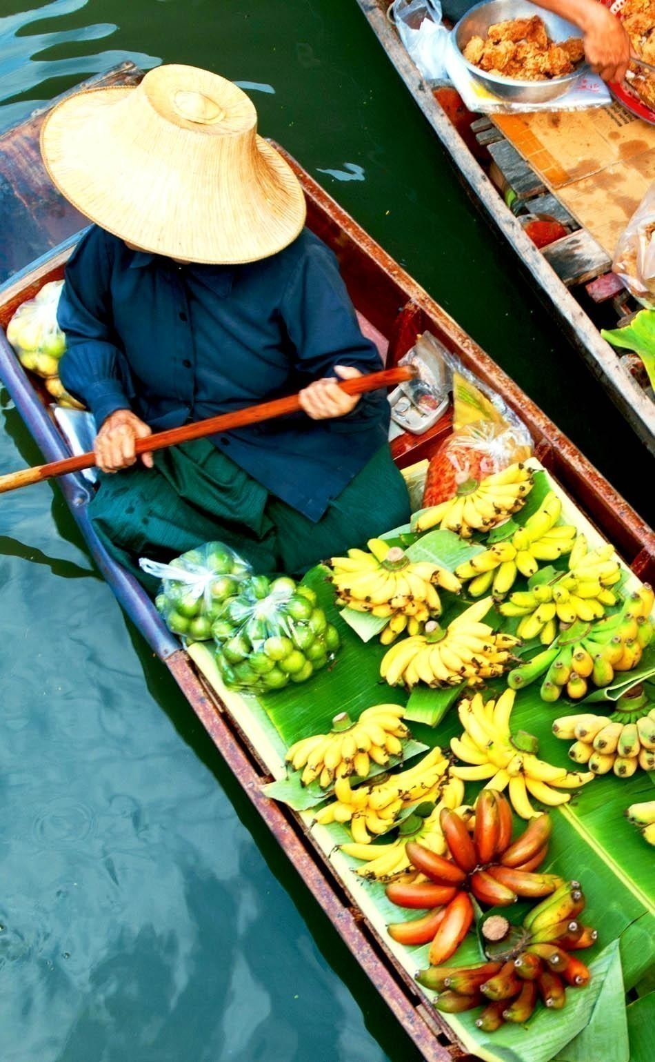 Traditional floating Market | Thailand Travel Guide