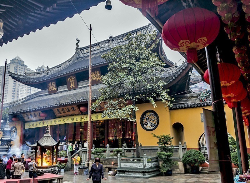 The Jade buddha Temple home to the famous jade buddah in Shanghai | 10 Must-Visit Cities in Asia