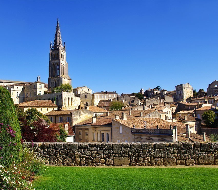 View of Saint-Emilion, one of the principal red wine areas of Bordeaux | France Travel Guide