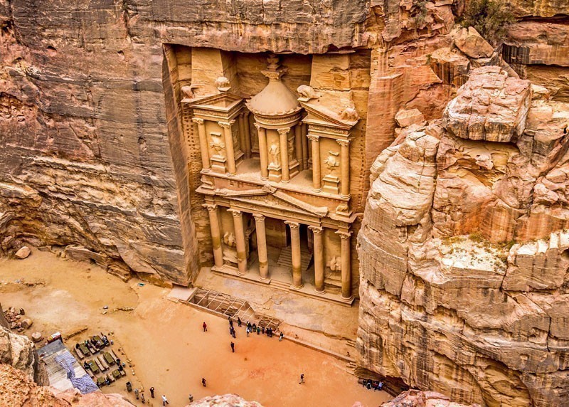 Al Khazneh - the treasury of Petra ancient city | TOP 10 Things To Do in Jordan