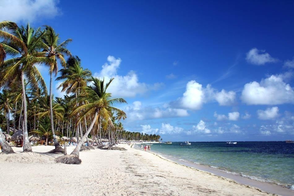 Beautiful Resort Beach in Punta Cana | Dominican Republic Free Travel Guide