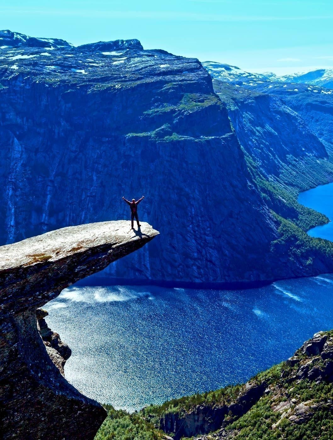 The summer view of Trolltunga (The Troll's tongue) in Odda ( Ringedalsvatnet lake ) | Norway Travel Guide