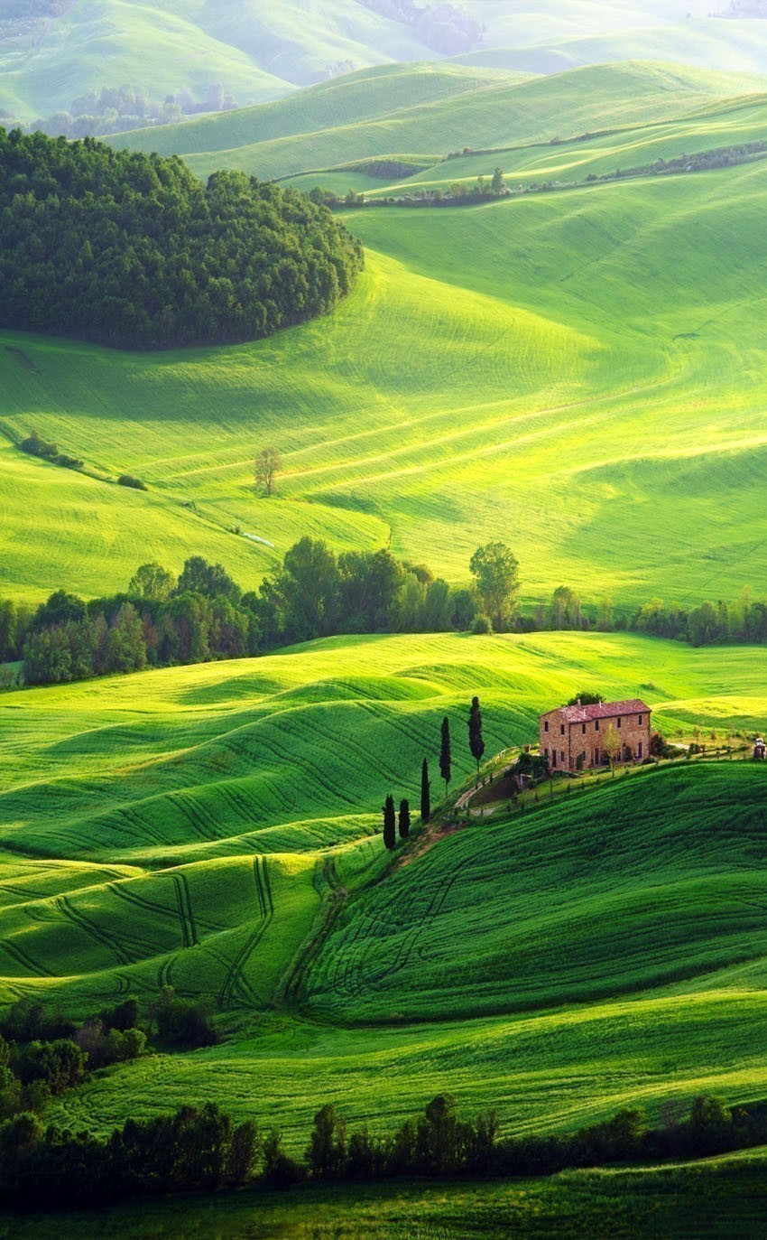 Another beautiful view of Tuscany landscape | 10 Amazing Places in Italy You Need To Visit