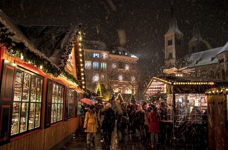 Magical Christmas market in Bonn, Germany | 10 Best Christmas Markets in Germany