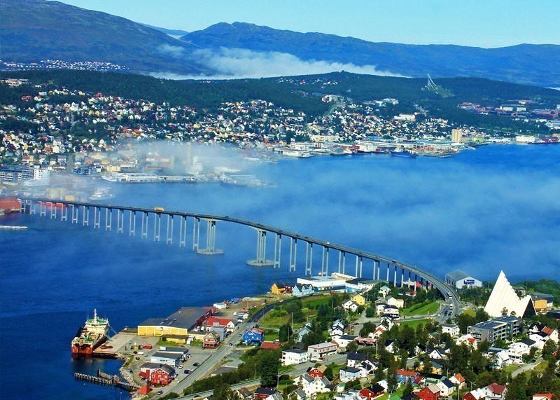 Panorama of Amazing Tromso city | 10 Top-Rated Tourist Attractions in Norway