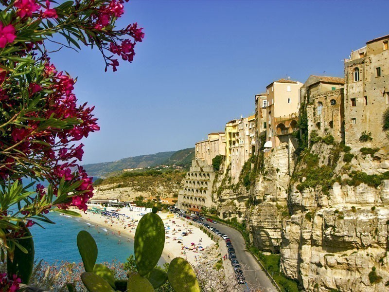 Tropea, Calabria a stunning place in Italy with beautoful beaches and astonishing cliffs | 10 Awesome Reasons Why You Should Travel To Italy